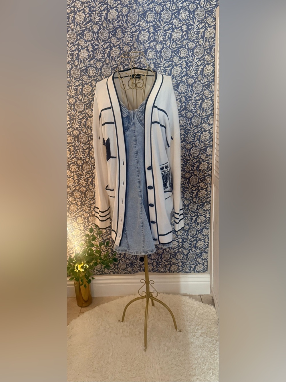 Karl Lagerfeld Paris Karl & Choupette Varsity Cardigan – Size L